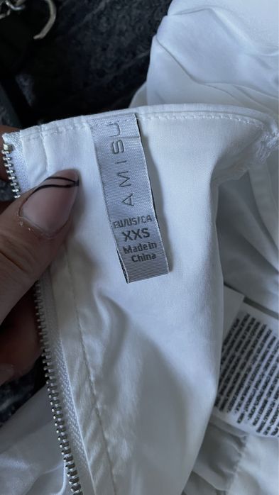 топ с длинными рукавами