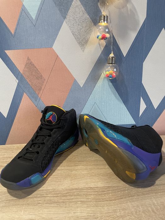 Sprzedam buty Air Jordan rozmiar 43