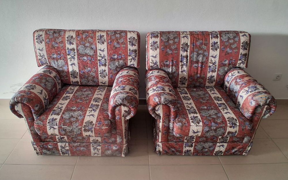 2 sofás individuais