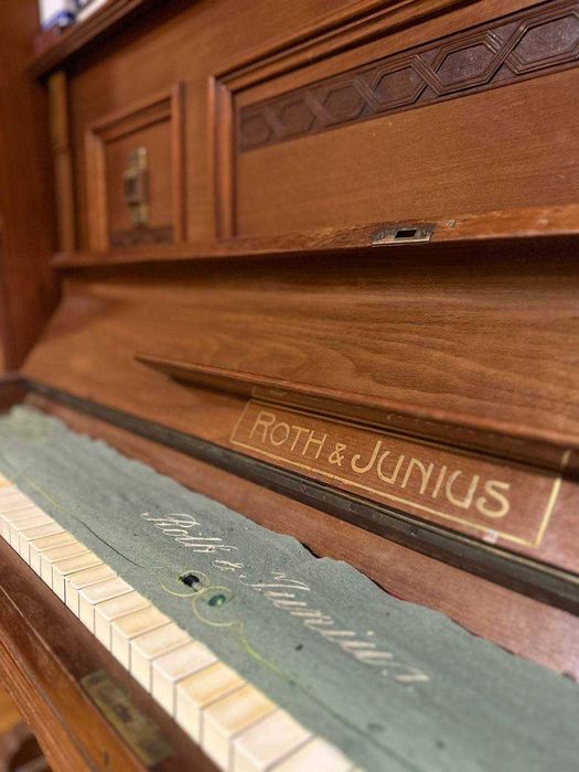 Ретро піаніно  Roath & Junius , Німеччина