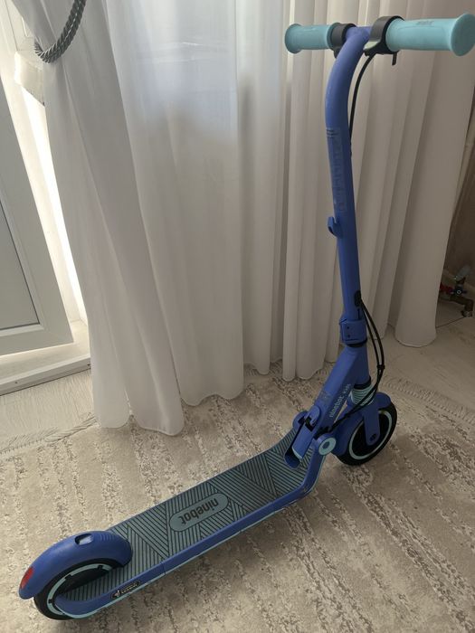 Електросамокат Ninebot by Segway E8