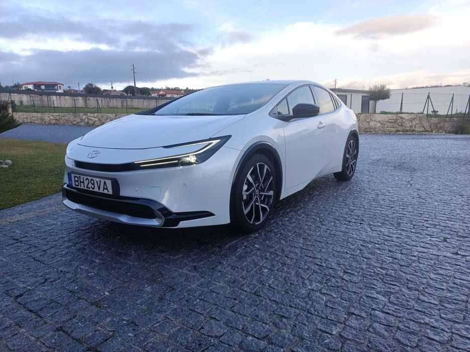 Toyota Prius plug-in luxury só 7645 klm (igual a novo)  Iva dedutivel