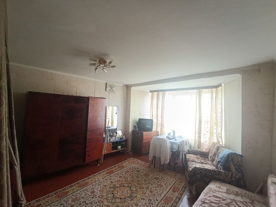Продаж 1 кімнатної квартири в центрі Димера