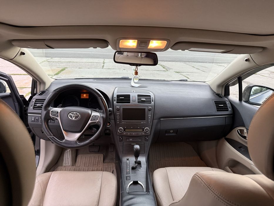 Toyota Avensis t27 2.2D 2009р