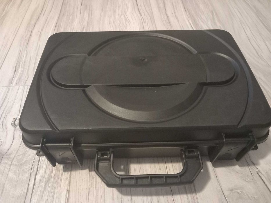 Akumulatorowa wiertarka udarowa bezszczotkowa