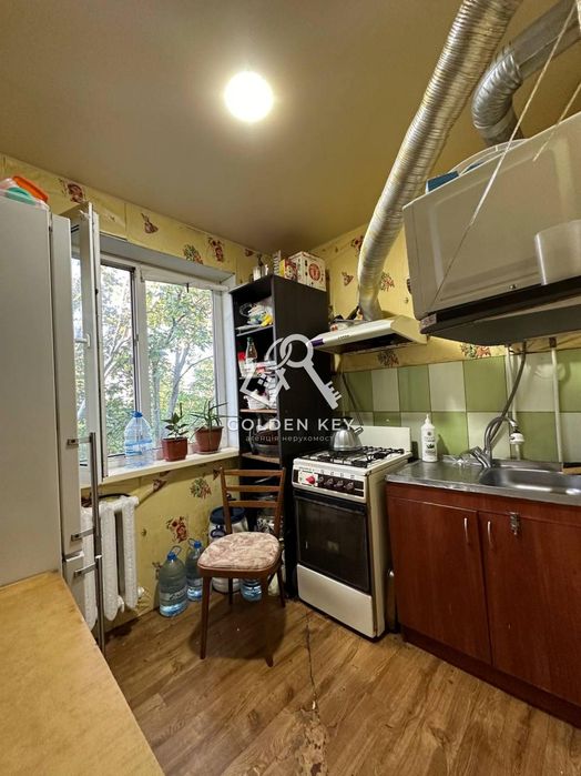 Продаж 2 кімнатної квартири на 16 міській лікарні