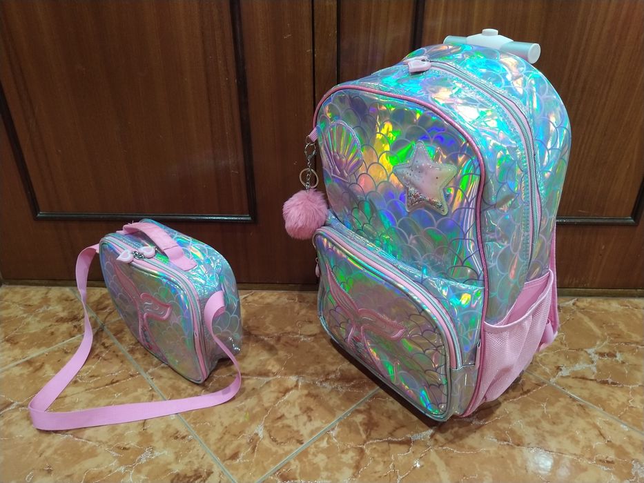 Mochila escolar mala para criança menina casa quarto apartamento vivenda gabinete escritório carro cozinha.