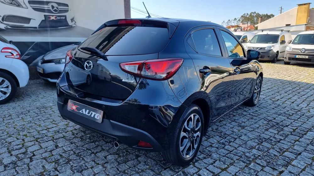 Mazda 2.0528942533434429445