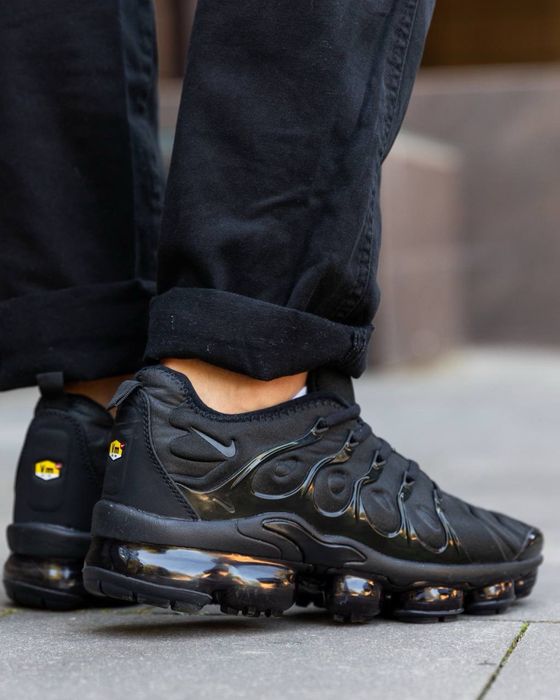 Nike Air VaporMax Plus Black