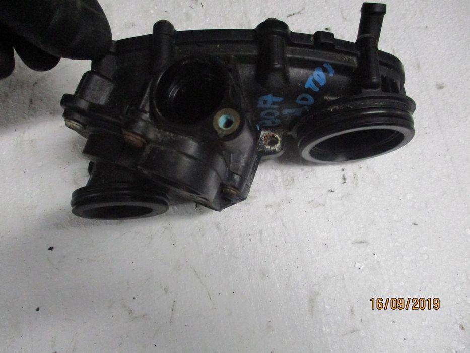 OBUDOWA TERMOSTAT 059121111CA