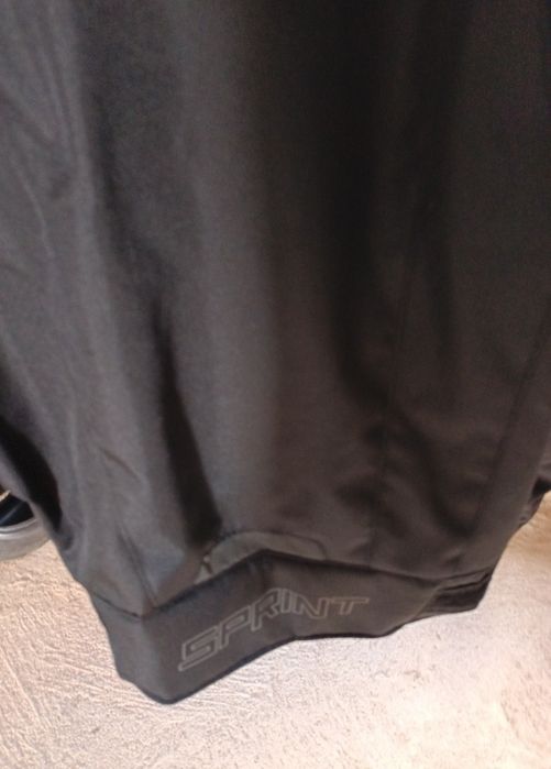 Black motorcycle jacket, size M, new, used once with back protector64750578592897121