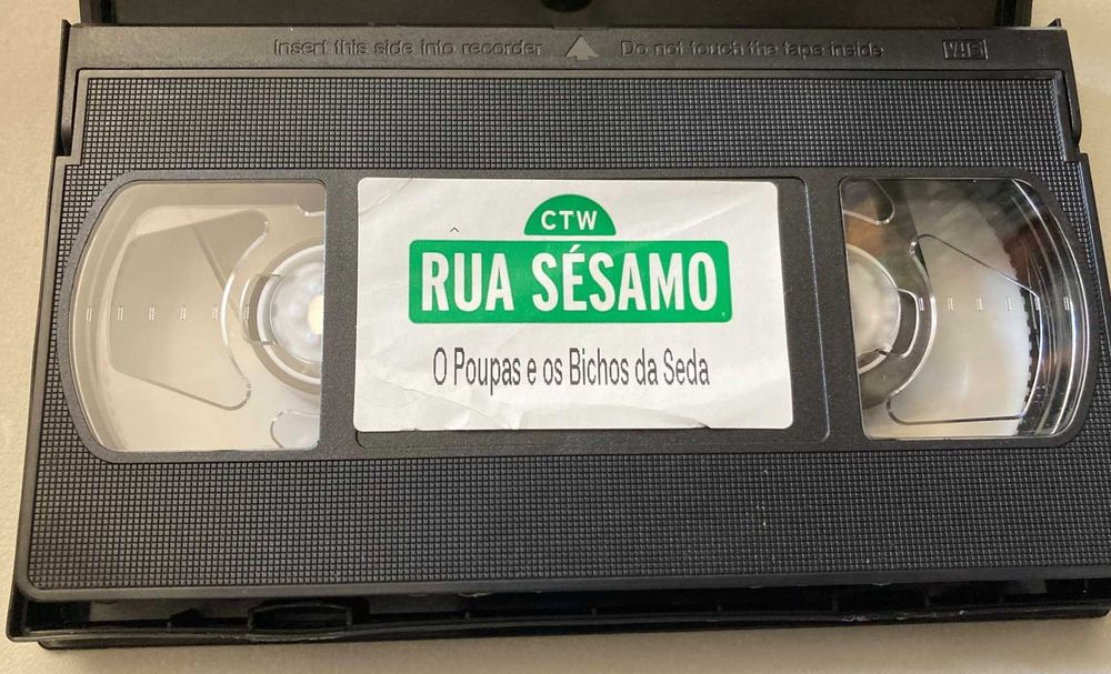 [VHS] Rua Sésamo: O Poupas e os Bichos da Seda (não testado)