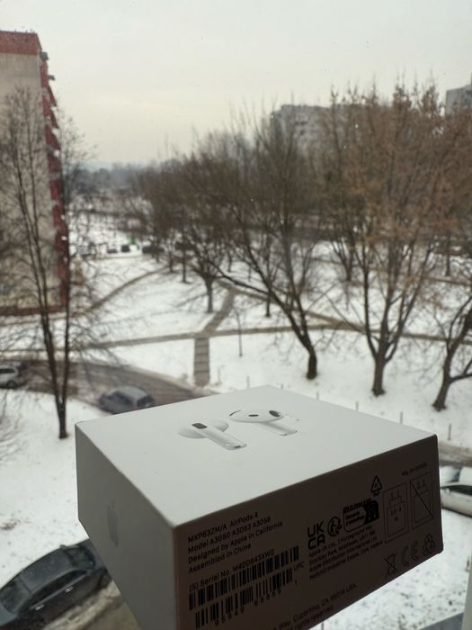 AirPods 4 - JAK NOWE!