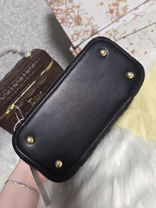 1 ЧОРНА! ,сумочки  Dior в повному пакуванні
