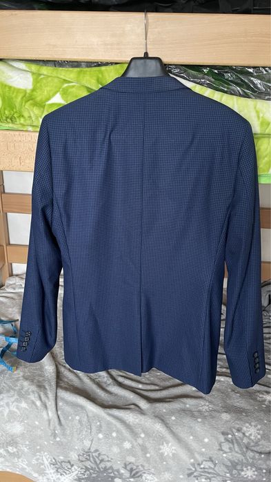 Пиджак мужской одевался один раз