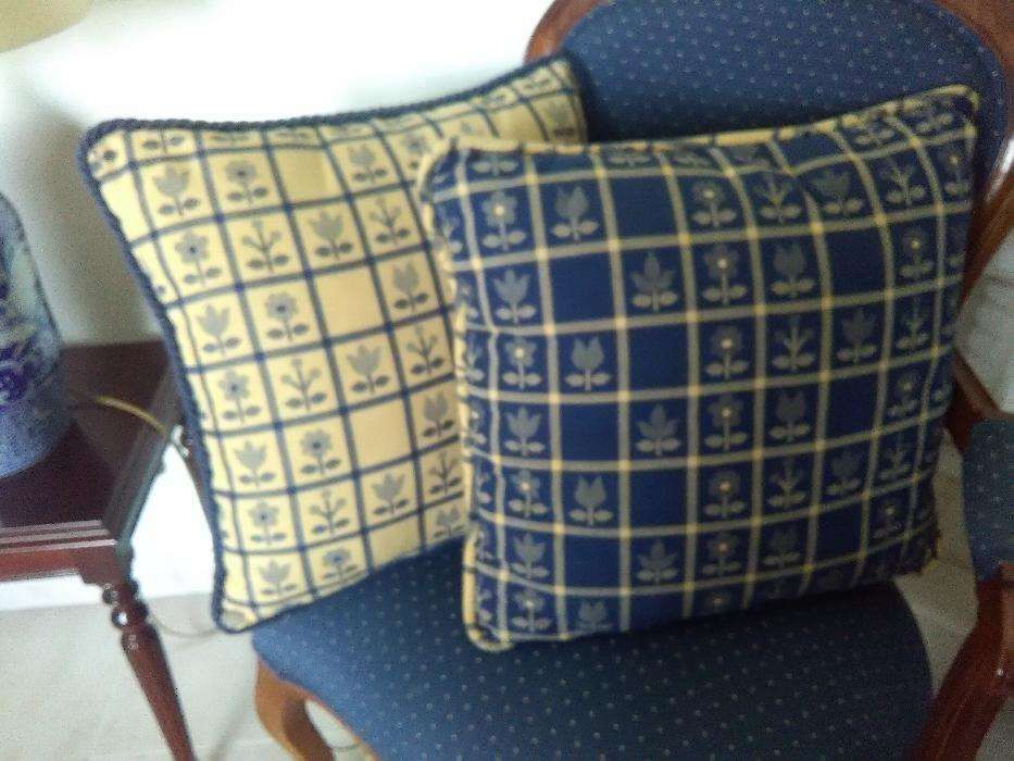 Conjunto Cortinados: pendentes/  almofadas