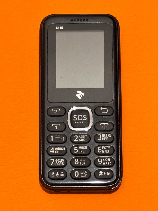 Телефон кнопочний