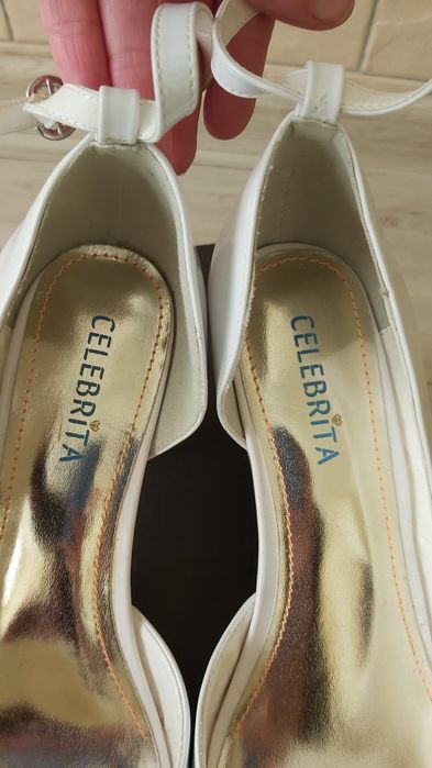 Лодочки CELEBRITA 38 розмір.Нові. Весільні. ШИКАРНІ.