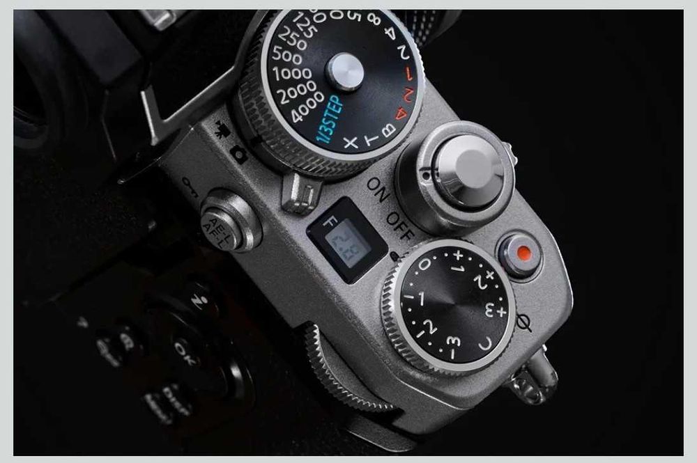 Nikon z fc como nova