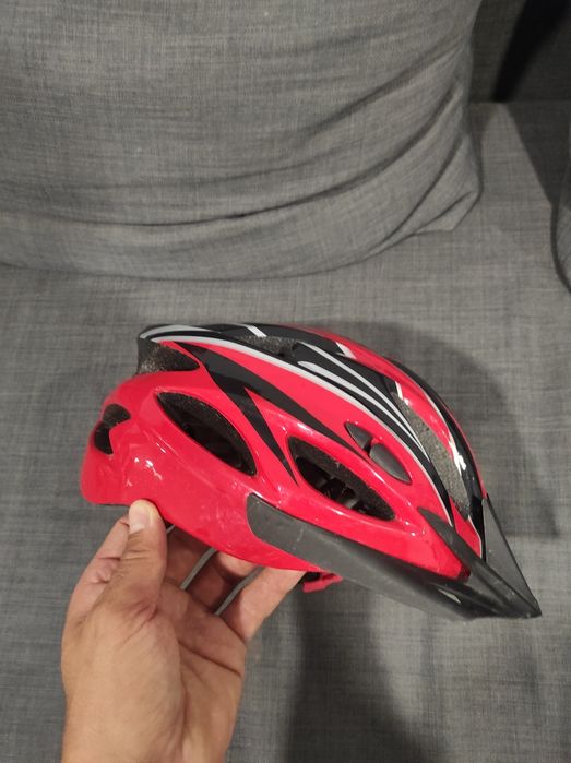 Capacete btt marca Unbranded usado