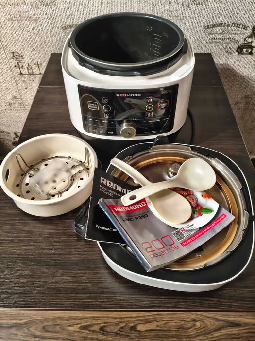 Мультиварка - скороварка REDMOND RMC - P350