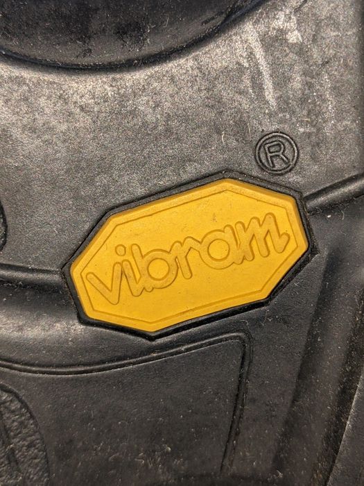 Продам чоботи 43 р