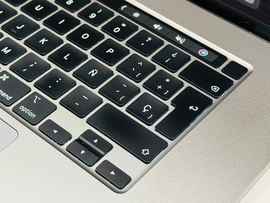 MacBook Pro 16 2019 Touchbar i9 16GB RAM 1TB SSD Super Stan