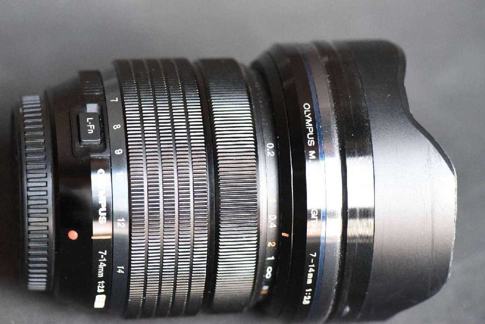 Lente Olympus Zuiko  7-14 1:2.8 Pro