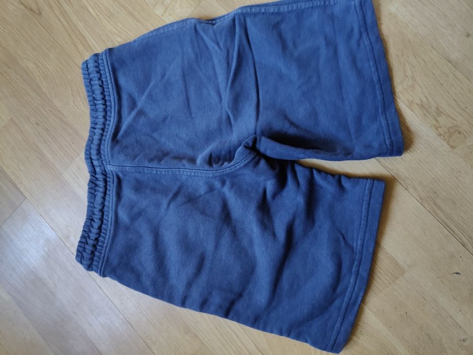 Dresowe spodenki dla chłopca c&a