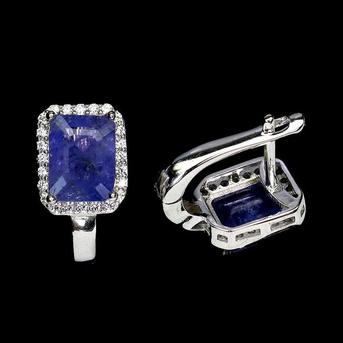 Серьги из серебра 925 пробы с танзанитом 8x6 мм