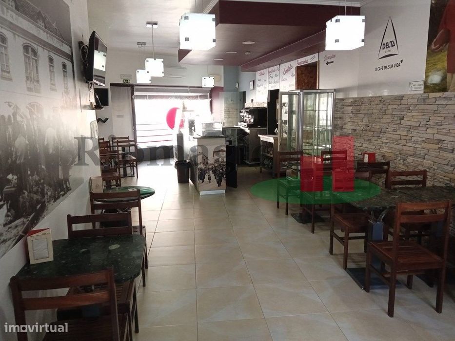 Café/Snack Bar _ Centro de Rio Maior***RIOMAGIC***