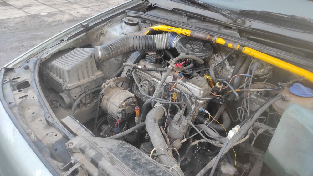 ,Рено кенго 1.9д 98год., Фольксваген Пассат в3, БМВ 520