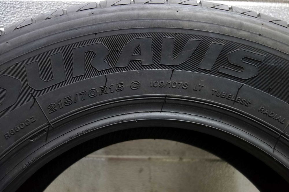 215/70R15C Bridgestone Duravis R660 (R90)