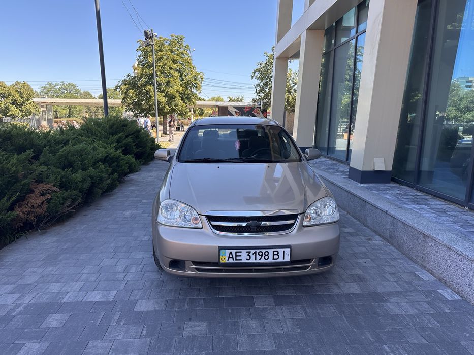 Авто Chevrolet Lechetti 2008