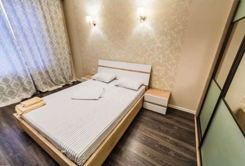 Подобова оренда 2к квартири в Оболонському р-ні, м. Оболонь