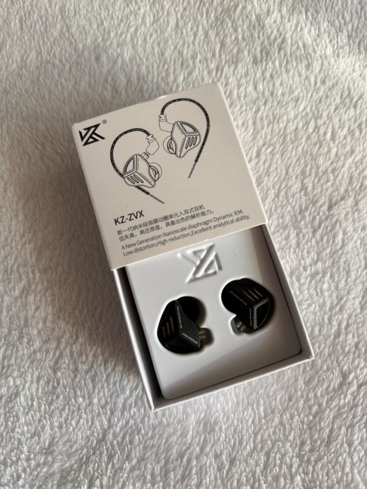 Продам навушники KZ-ZVX premium sound