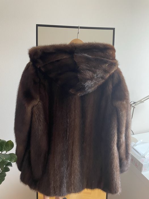 Futro z brązowych norek