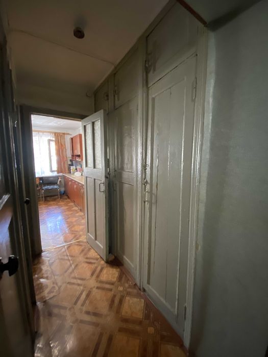 Продається кімната в комунальній квартирі в центрі міста, Семінарська