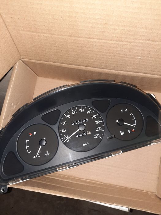 Приборка на ланос идеал .