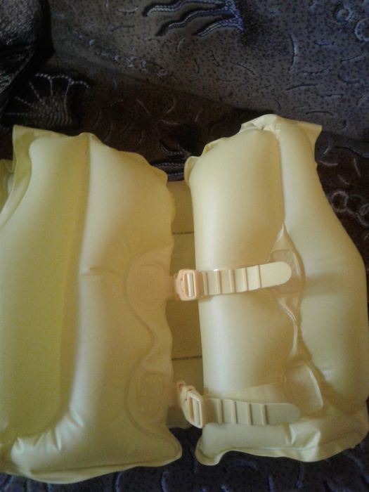 Надувной жилет, круг