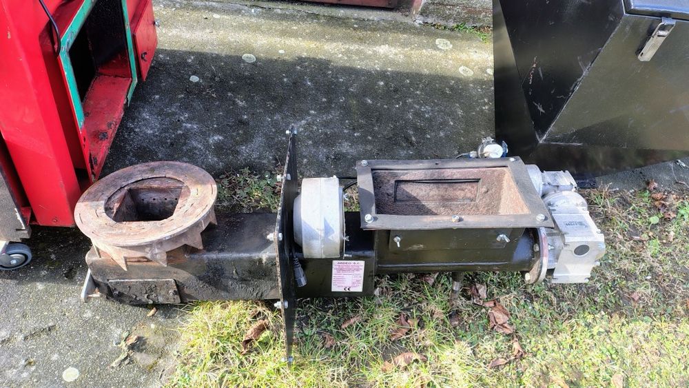 Części kotła na groszek