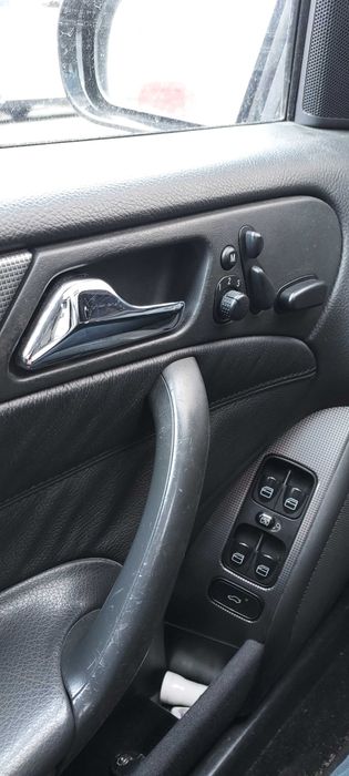 Mercedes-Benz Classe C 320 — fotografia 5