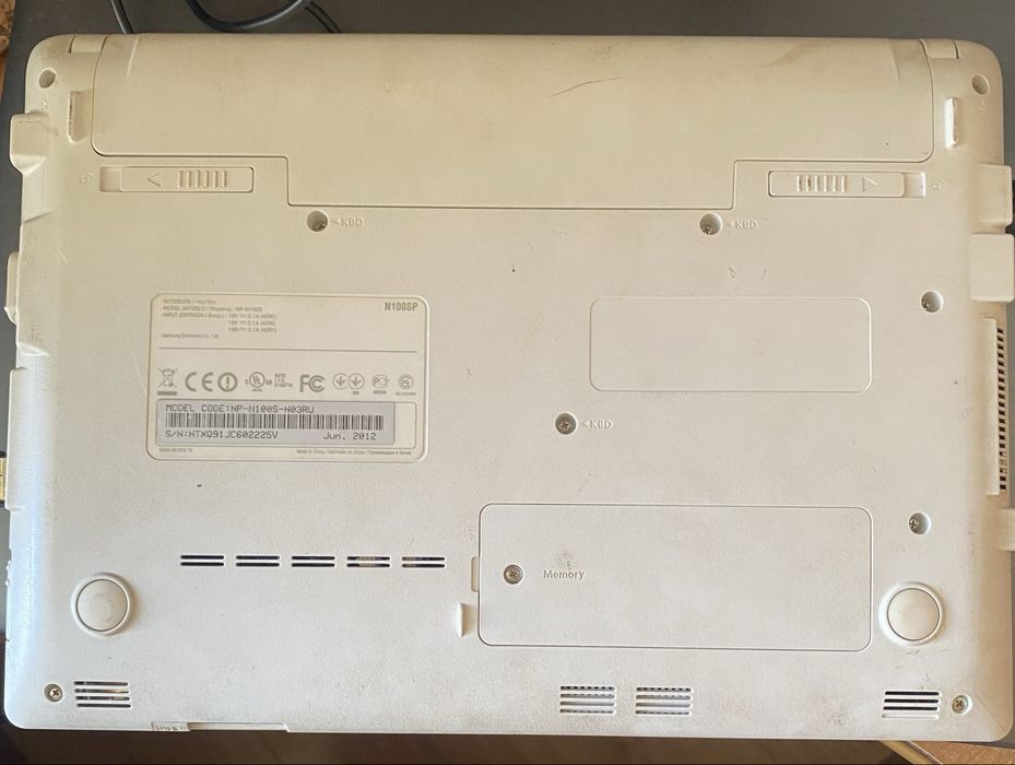 Нетбук Sansung NP-N100S