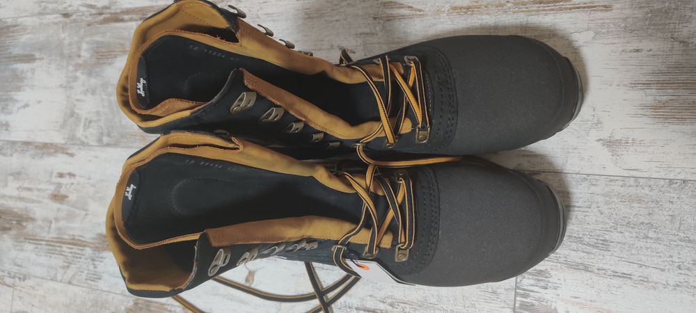 Взуття  Lundhags