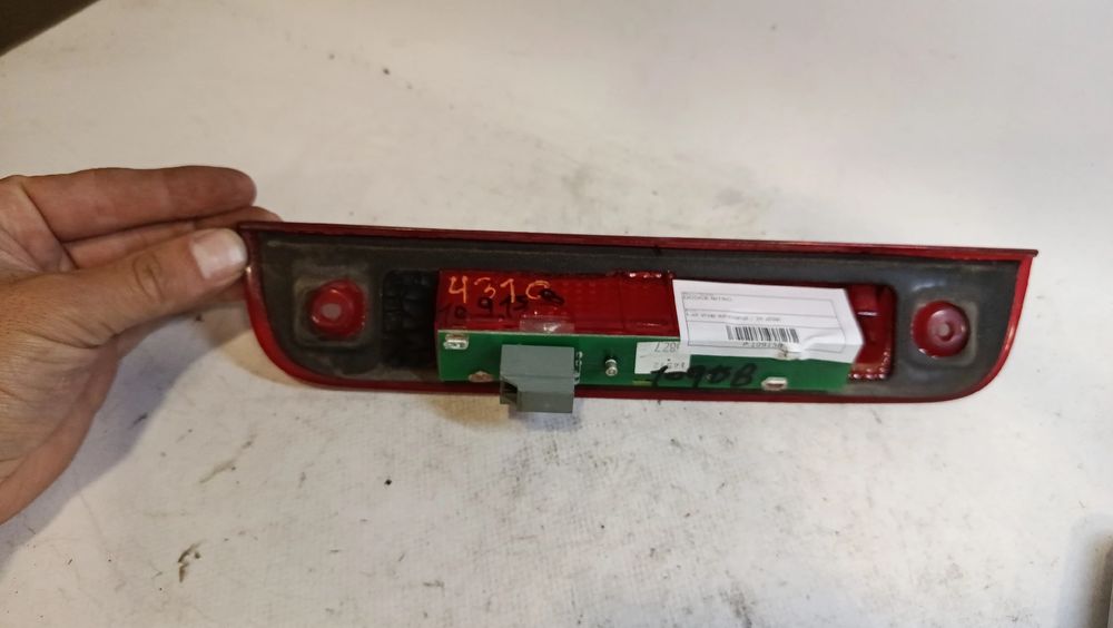 Luz stop adicional / 3º stop DODGE NITRO