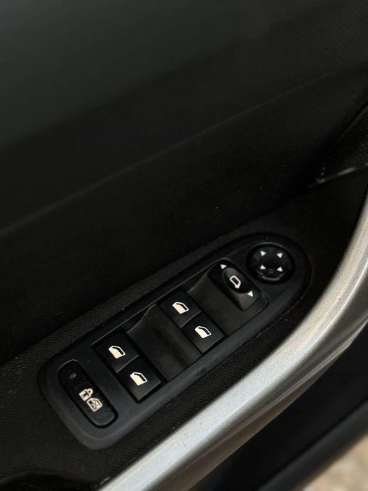 Peugeot 308 sw 1.6hdi