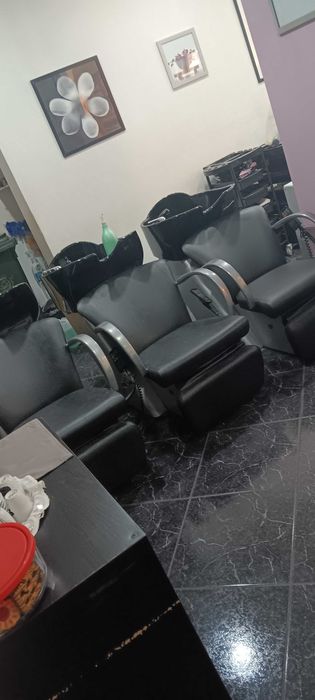 Cedencia de cabeleireiro em Alvalade