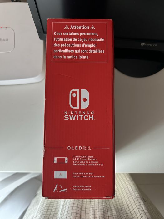 Nintendo Switch 64 GB OLED + gratis