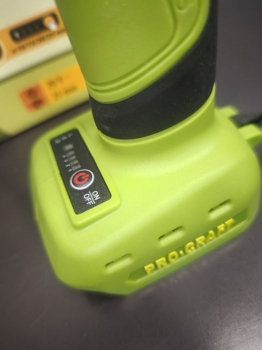 Акумуляторний секатор Procraft ES28Li (без АКБ та З/П)