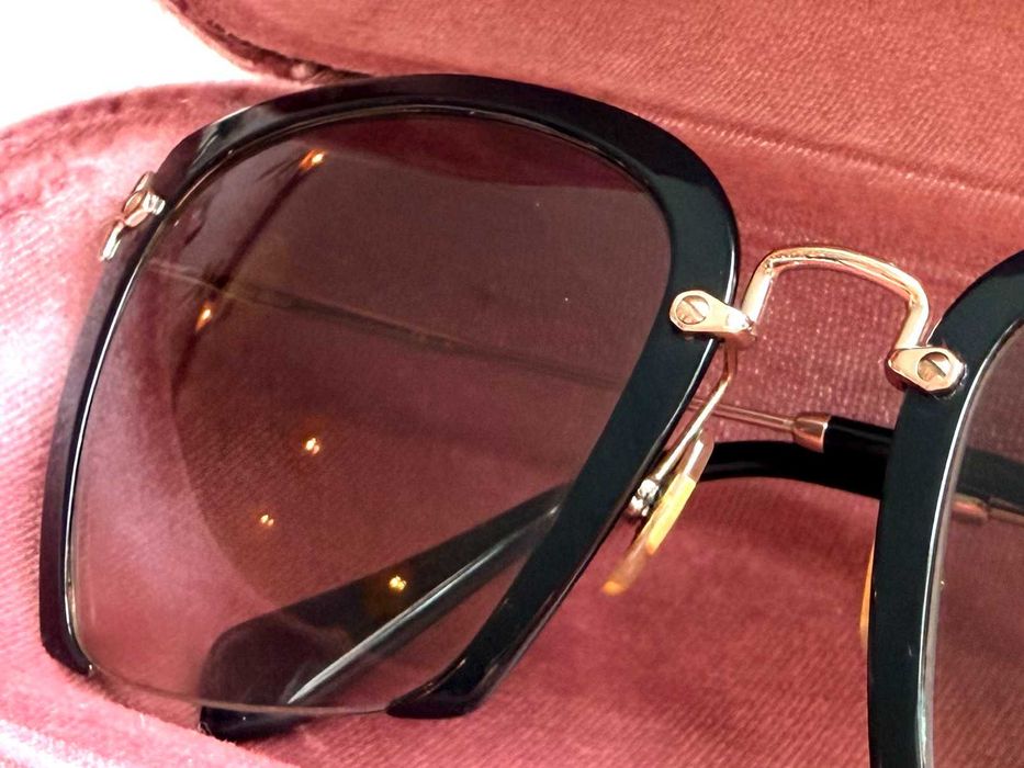 Oculos sol Miu Miu